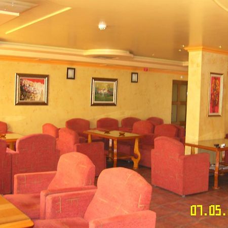 Family Hotel Silvestar Veliko Tărnovo Exterior foto