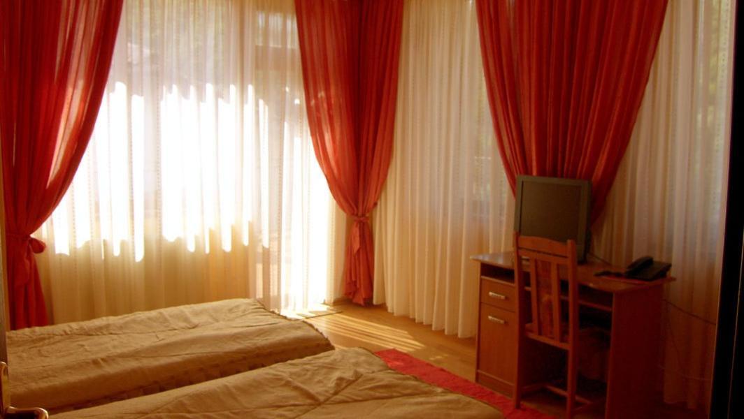 Family Hotel Silvestar Veliko Tărnovo Exterior foto