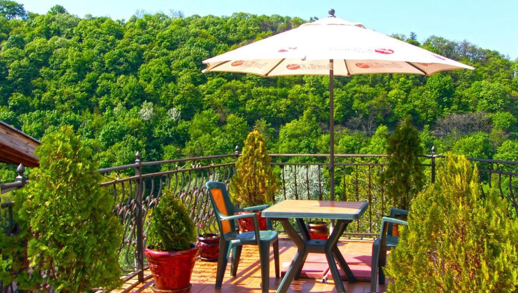 Family Hotel Silvestar Veliko Tărnovo Exterior foto
