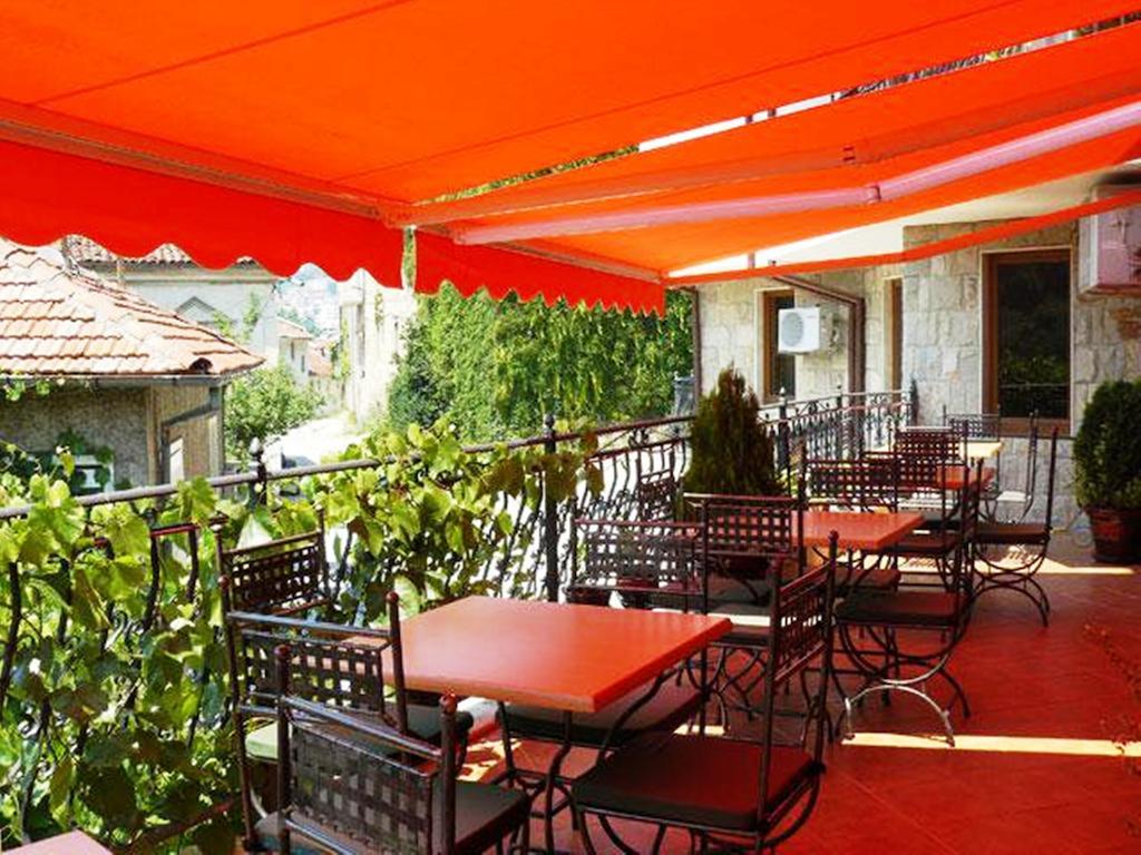 Family Hotel Silvestar Veliko Tărnovo Exterior foto