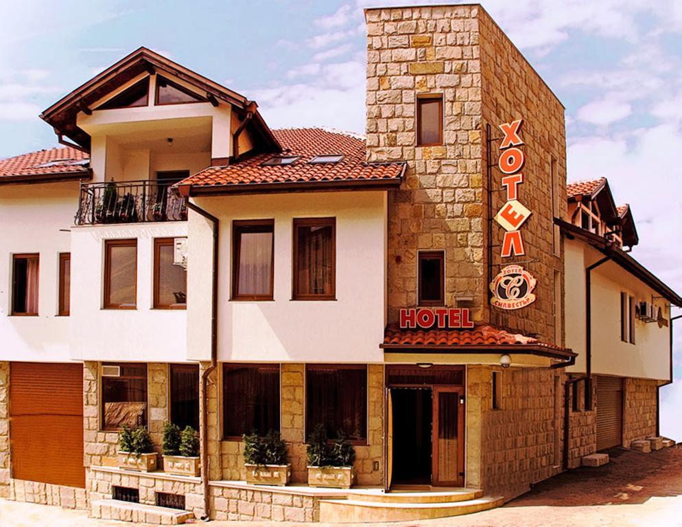 Family Hotel Silvestar Veliko Tărnovo Exterior foto